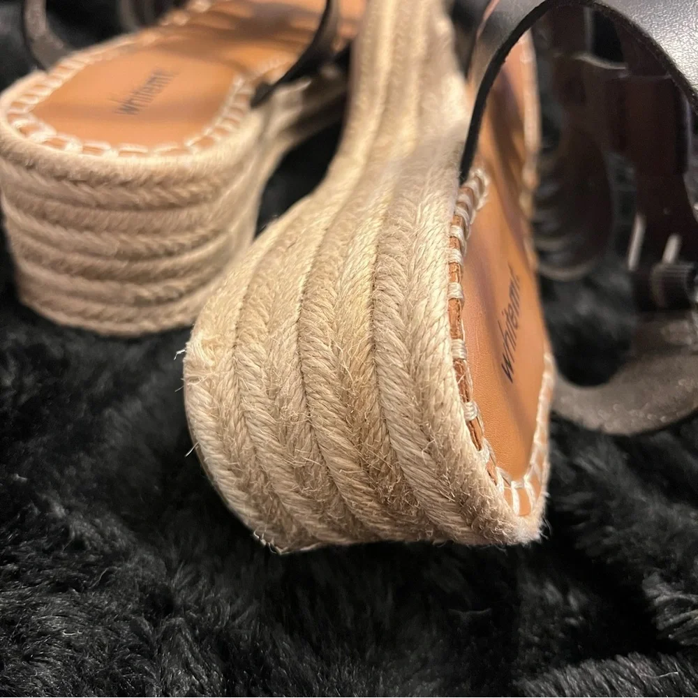 White Mountain Padrig Black Strappy Sandals – Size 9M – Great Condition